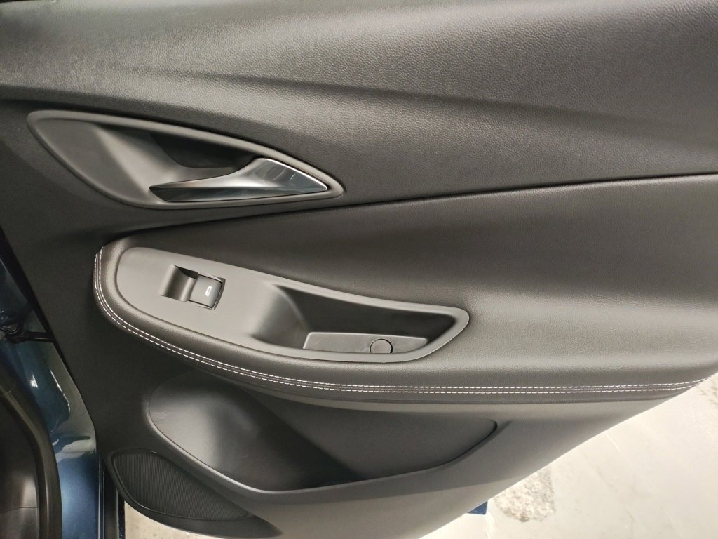 New 2026 Buick Encore GX Avenir w/ Avenir Technology Package image 14