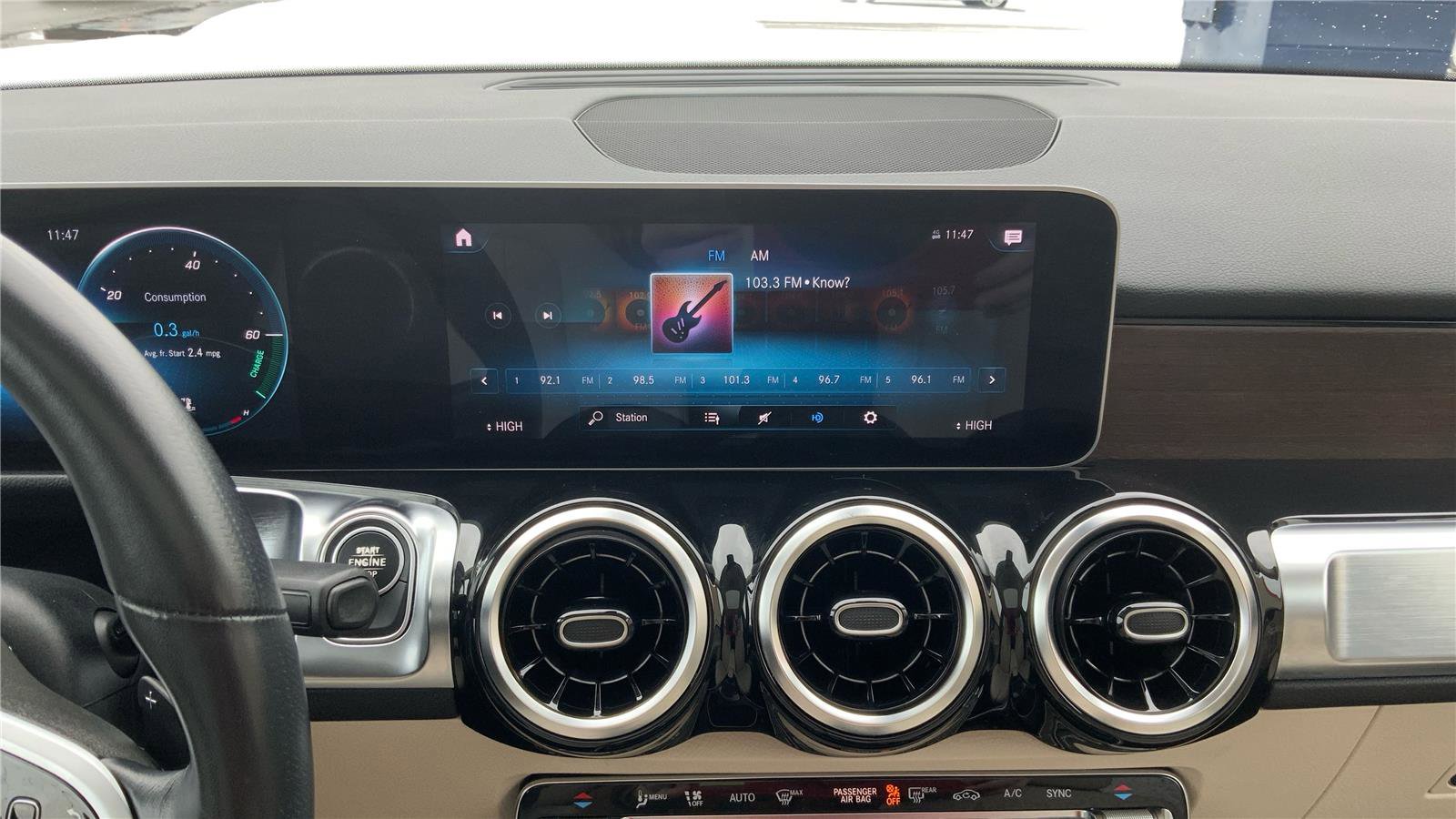 Used 2020 Mercedes-Benz GLB 250 4MATIC image 13
