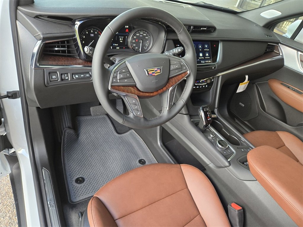New 2025 Cadillac XT5 Premium Luxury image 13