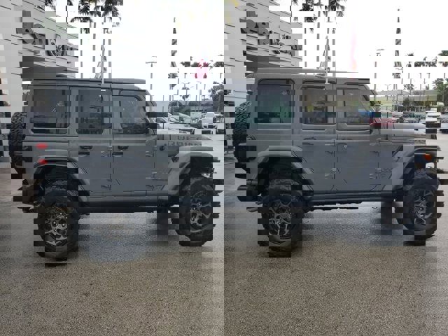 Used 2023 Jeep Wrangler Unlimited Rubicon 392 w/ Xtreme Recon 35" Tire Package image 8