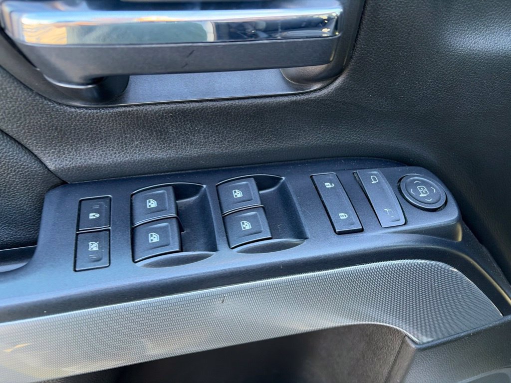 Used 2017 Chevrolet Silverado 1500 LT w/ All Star Edition AWD/4WD image 16