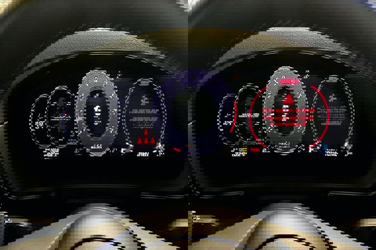 Used 2024 Porsche Cayenne image 23