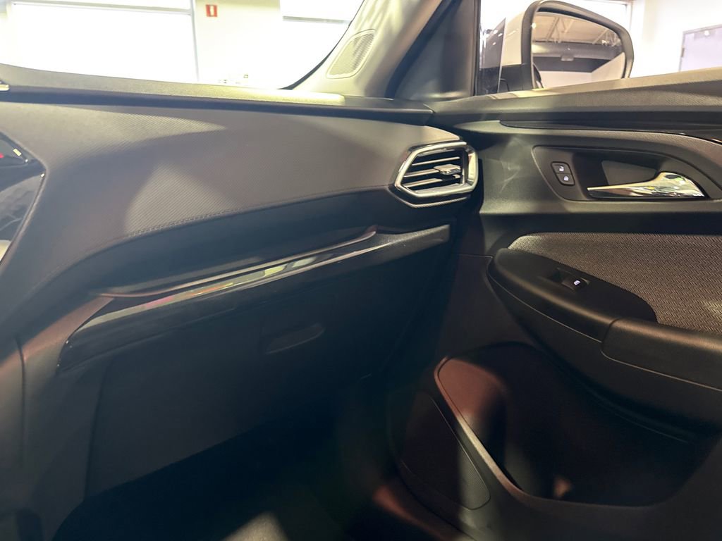 Certified 2021 Chevrolet TrailBlazer LT w/ Convenience Package image 27