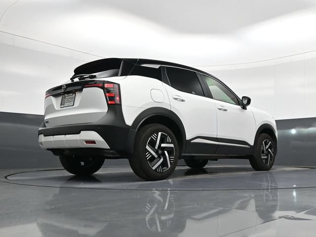 Certified 2025 Nissan Kicks SV FWD image 22