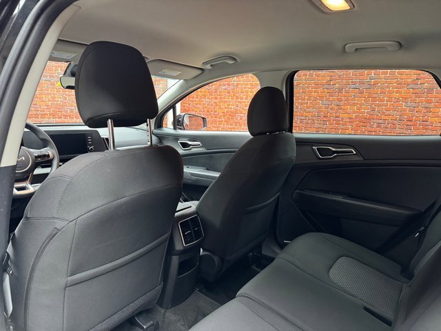 Used 2023 Kia Sportage LX image 24