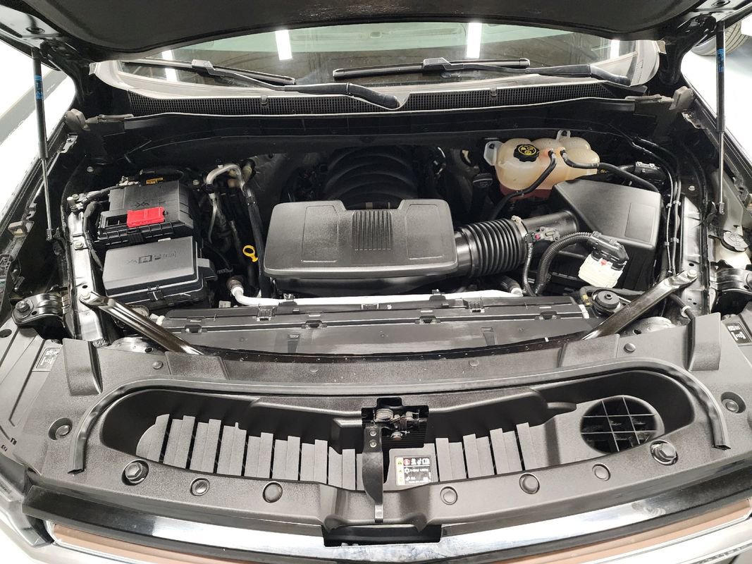 Used 2023 Chevrolet Suburban High Country image 54