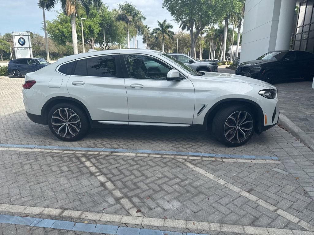 Certified 2023 BMW X4 xDrive30i w/ Premium Package image 18