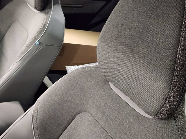New 2026 Volvo EX30 Cross Country Ultra w/ Protection Package Premier AWD/4WD image 15