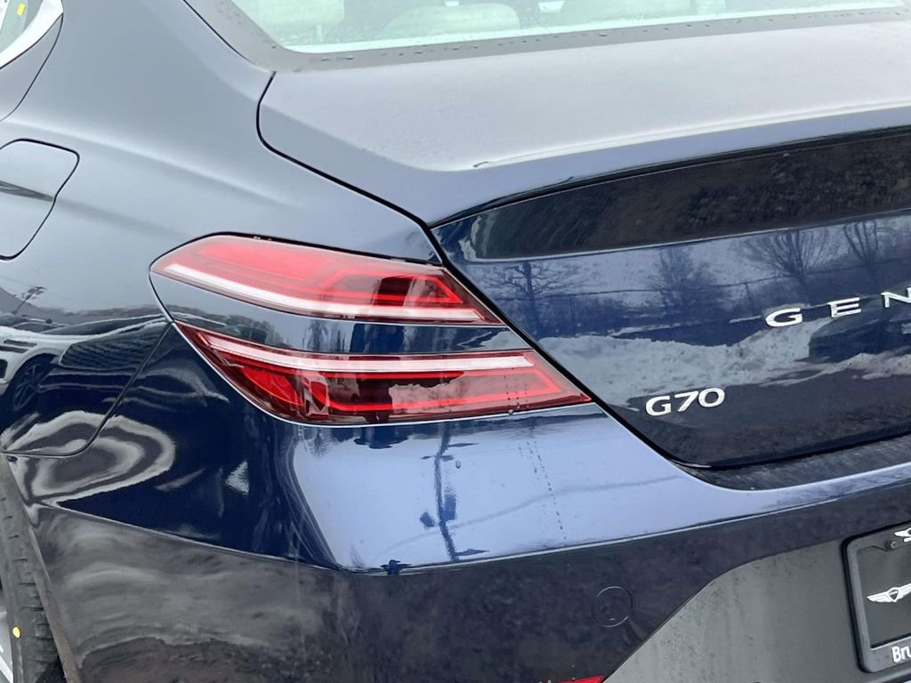 New 2026 Genesis G70 2.5T image 8