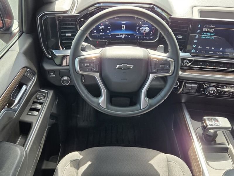 Used 2025 Chevrolet Silverado 1500 RST w/ Convenience Package II image 9