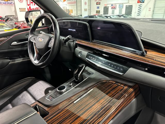 Used 2024 Cadillac Escalade ESV Premium Luxury w/ LPO, Floor Liner Package AWD/4WD image 21