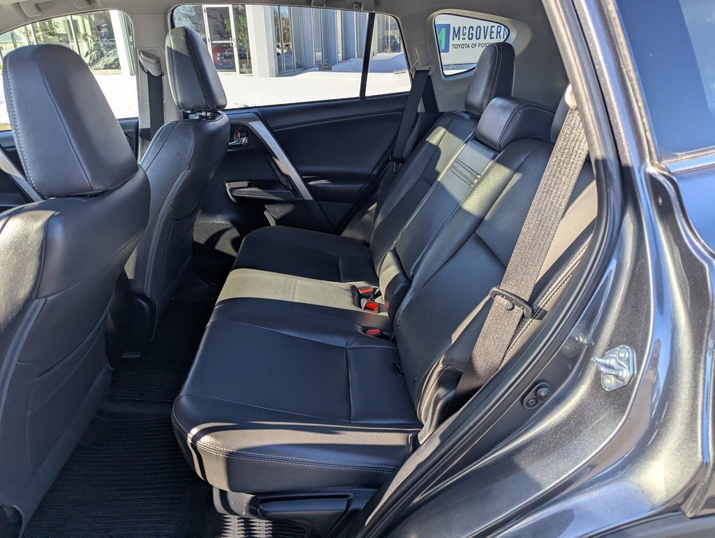 Used 2018 Toyota RAV4 XLE image 17