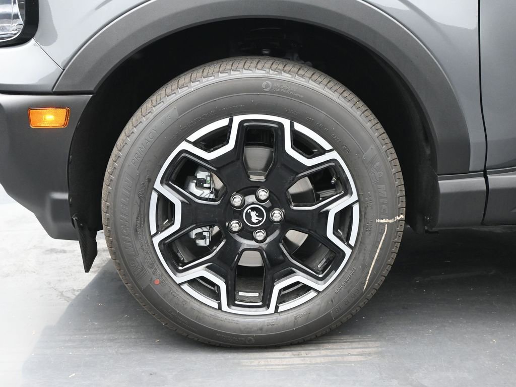 New 2025 Ford Bronco Sport Outer Banks image 10