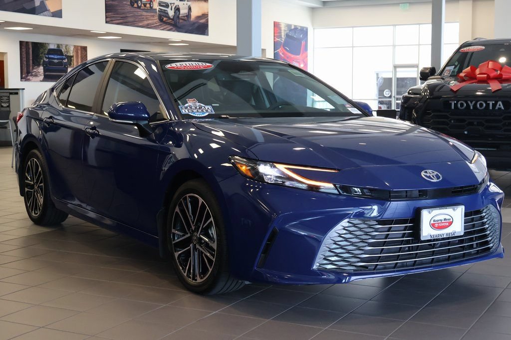 Used 2026 Toyota Camry XLE w/ Premium Package FWD image 3