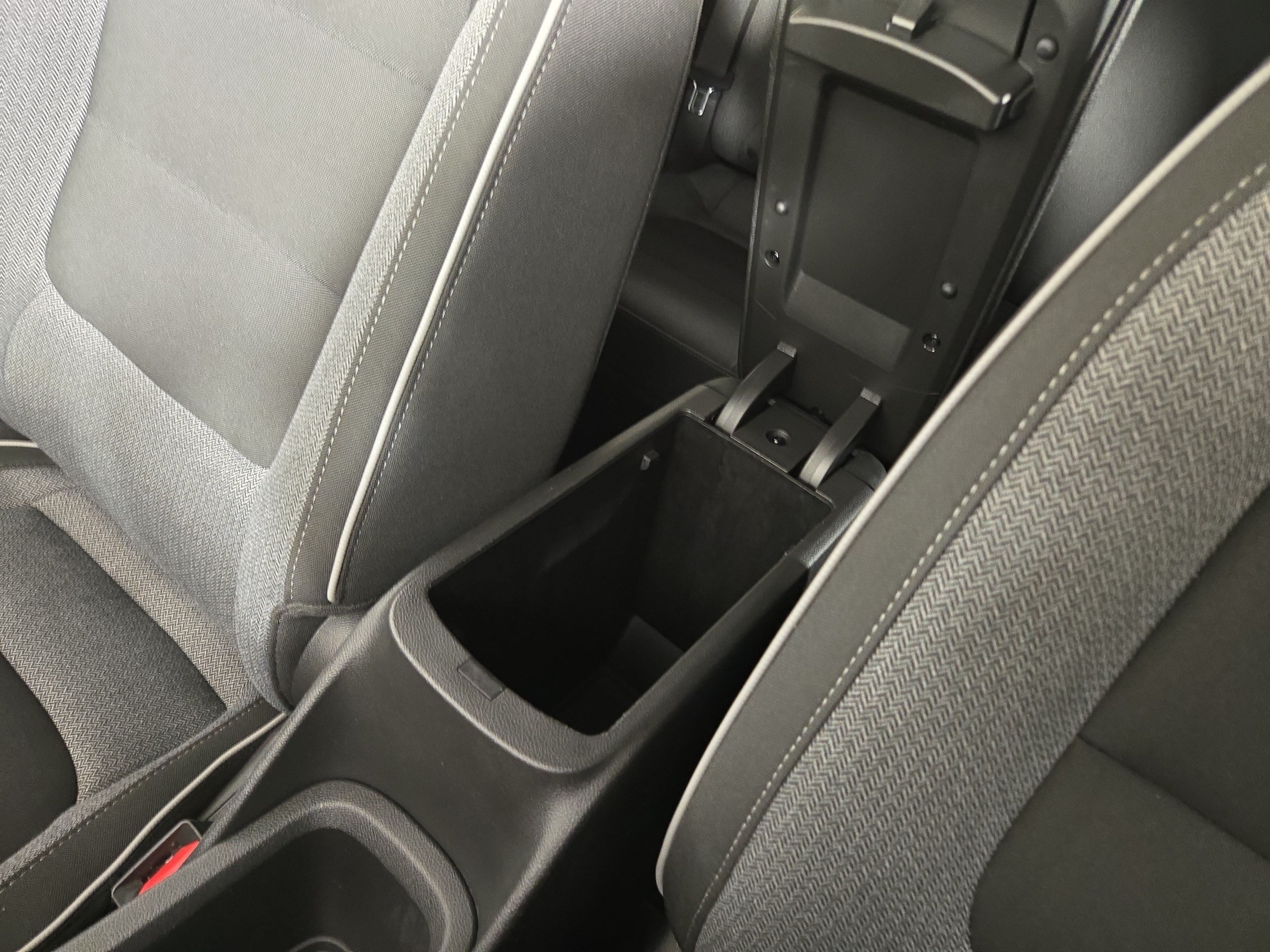 Used 2023 Chevrolet TrailBlazer LT w/ Convenience Package FWD image 28