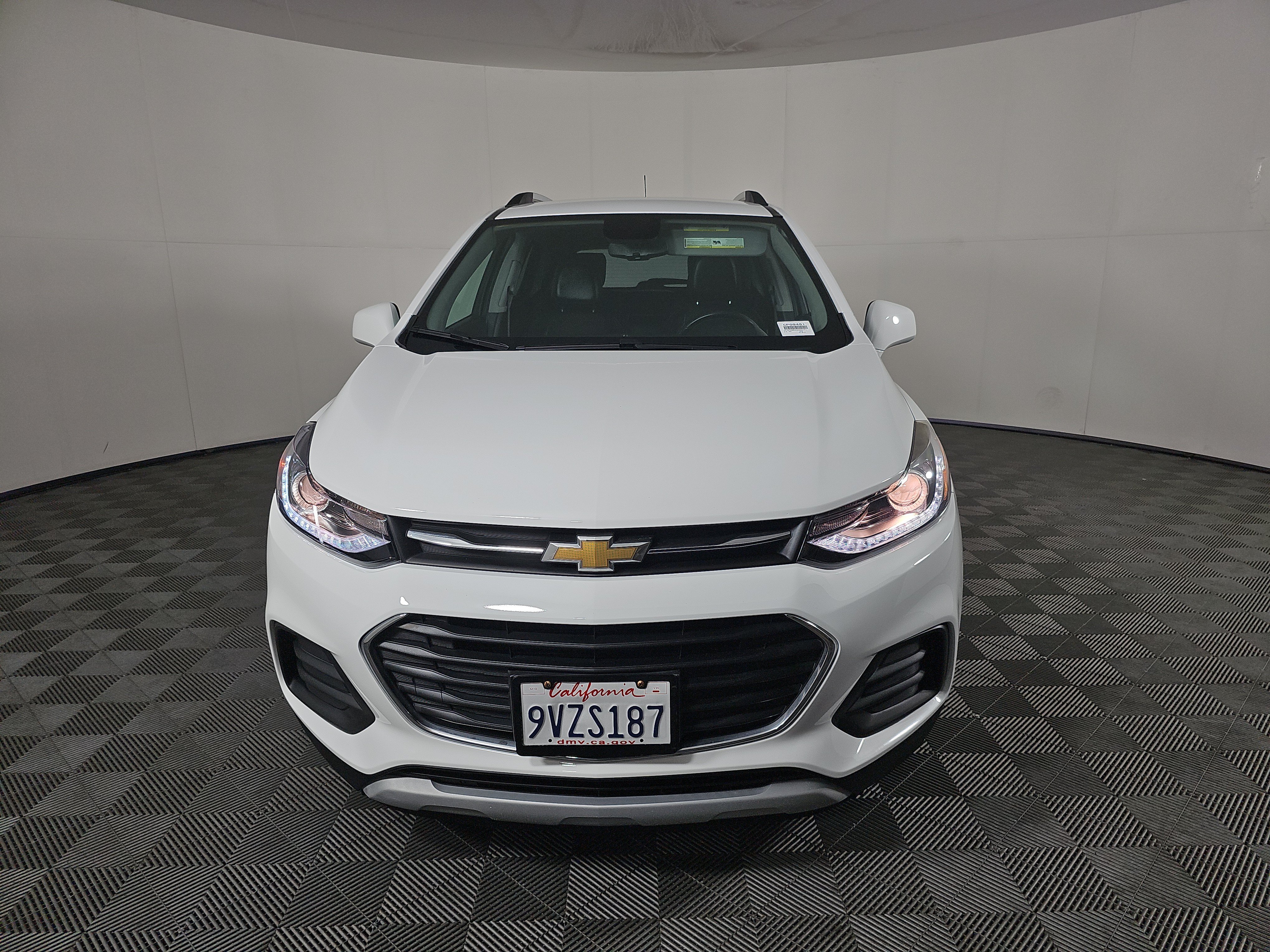 Used 2020 Chevrolet Trax LT w/ LT Convenience Package FWD image 9
