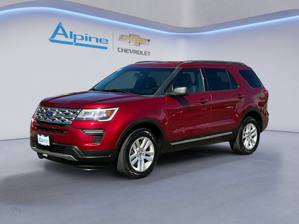 Used 2018 Ford Explorer XLT AWD/4WD image 1