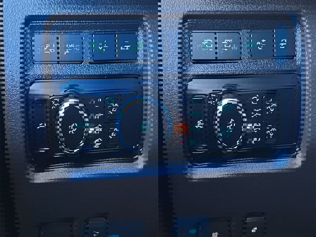 Used 2024 Ford F350 King Ranch w/ Chrome Package image 25