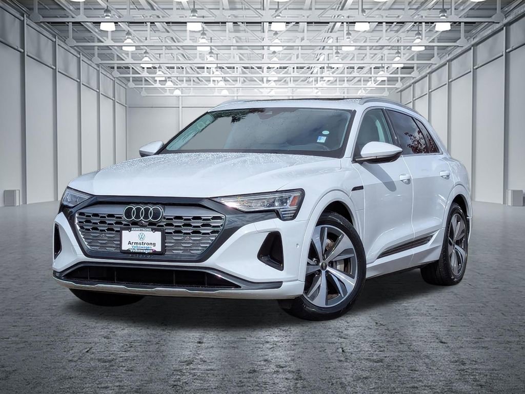 Used 2024 Audi Q8 e-tron Premium Plus w/ Premium Plus Package AWD/4WD image 1