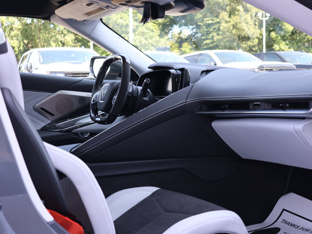 Used 2025 Chevrolet Corvette Z06 w/ Z07 Performance Package RWD image 38