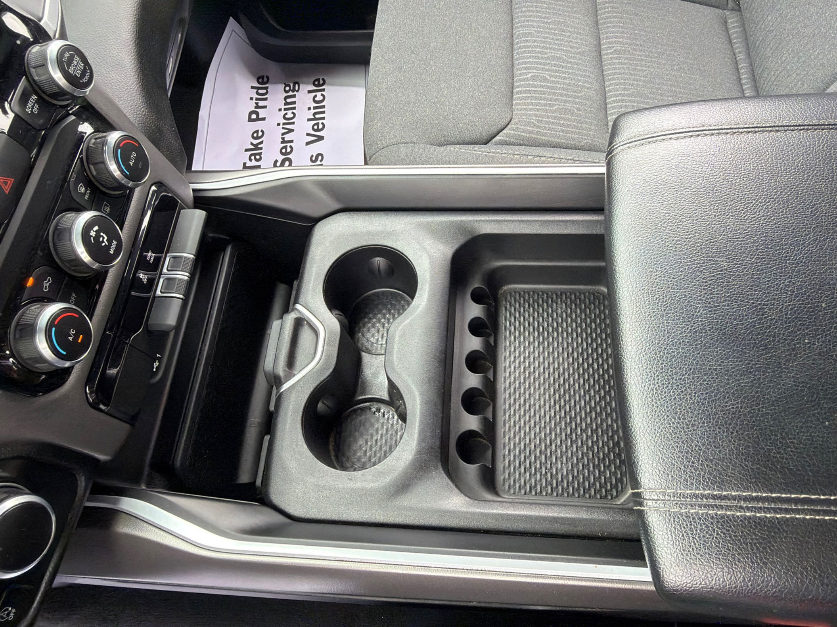 Used 2022 RAM 1500 Big Horn AWD/4WD image 31