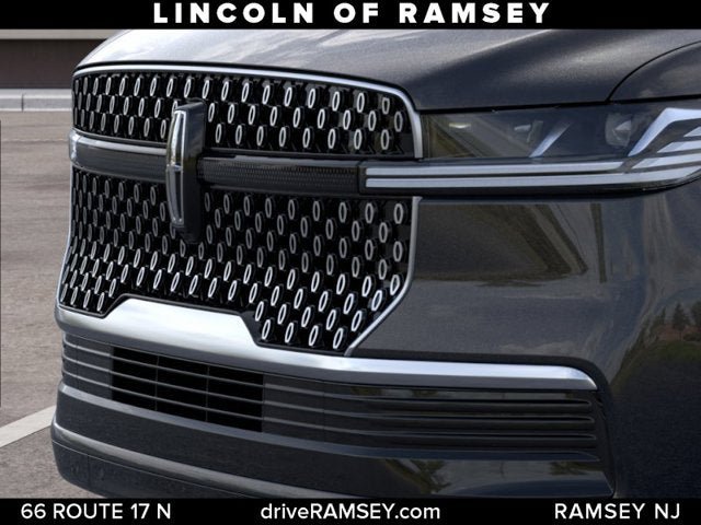 New 2026 Lincoln Navigator L Reserve AWD/4WD image 18