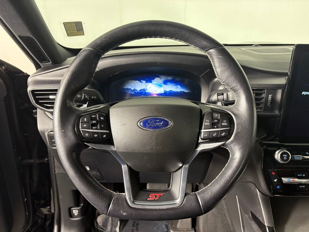 Used 2022 Ford Explorer ST w/ Equipment Group 401A image 15