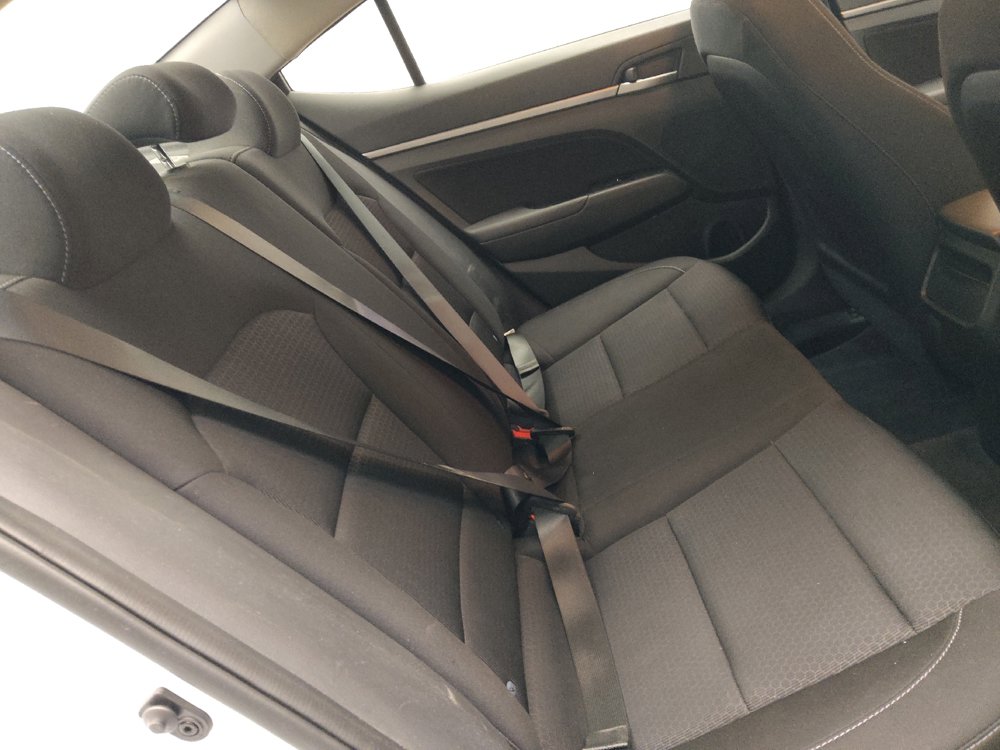 Used 2018 Hyundai Elantra SEL FWD image 19