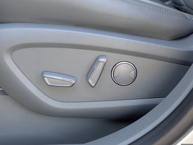 Used 2022 Lincoln Nautilus Reserve w/ Luxury Package image 21