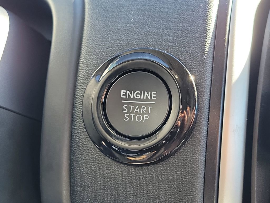 Used 2025 Ford Expedition Active image 28