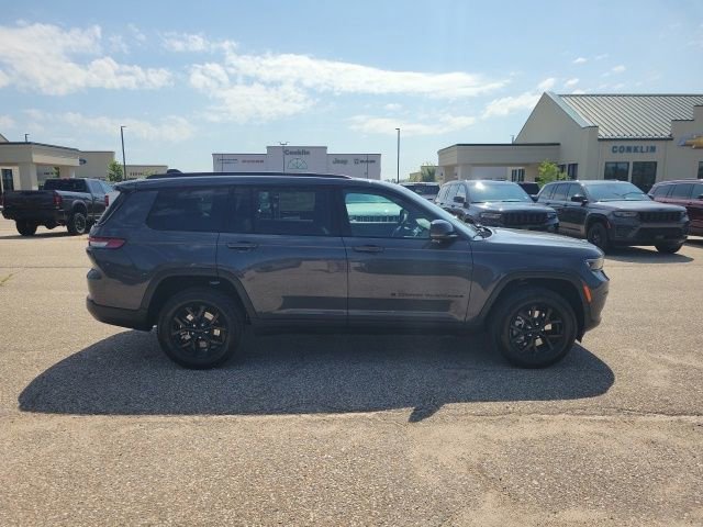 New 2025 Jeep Grand Cherokee L Altitude image 21