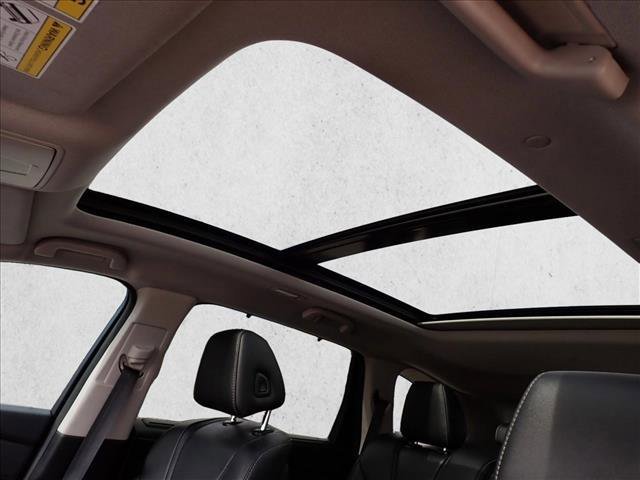 Used 2023 Acura MDX SH-AWD w/ Technology Package image 14