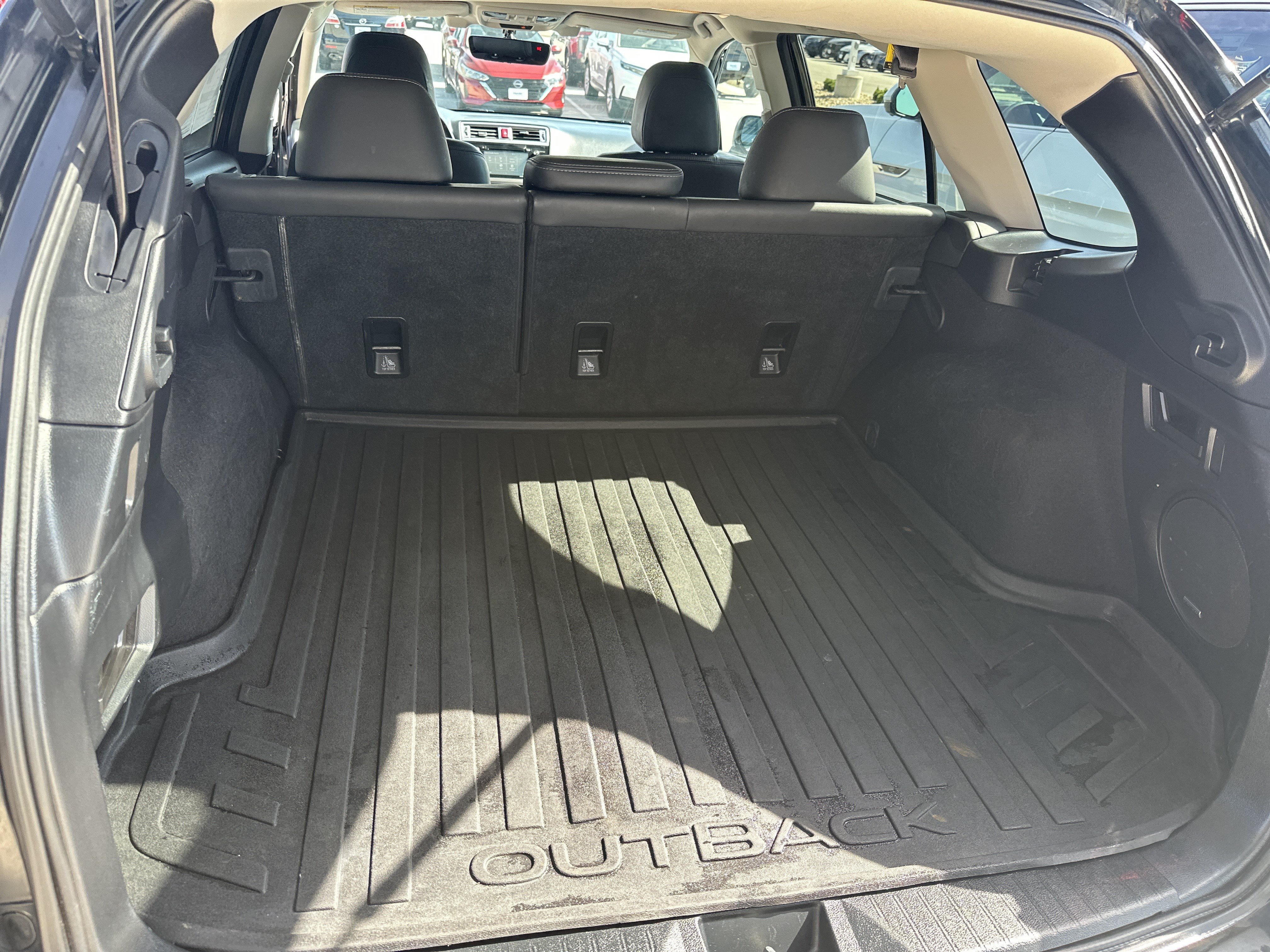 Used 2017 Subaru Outback 3.6R Limited AWD/4WD image 30