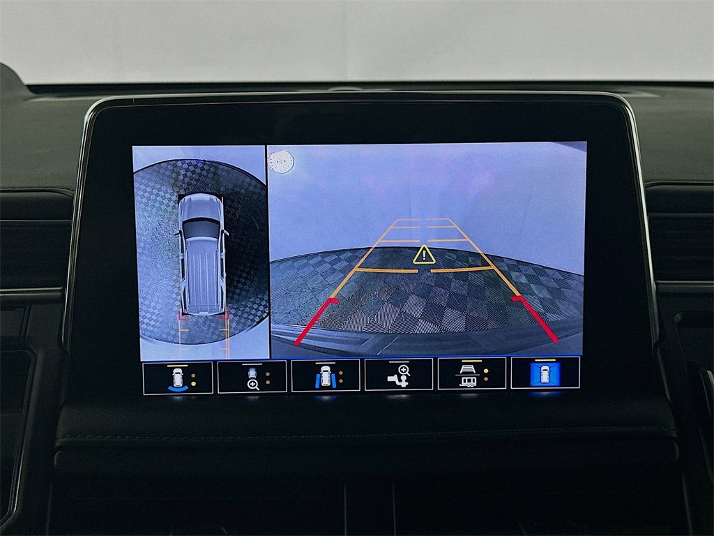 Used 2021 Chevrolet Suburban High Country w/ Premium Package image 20