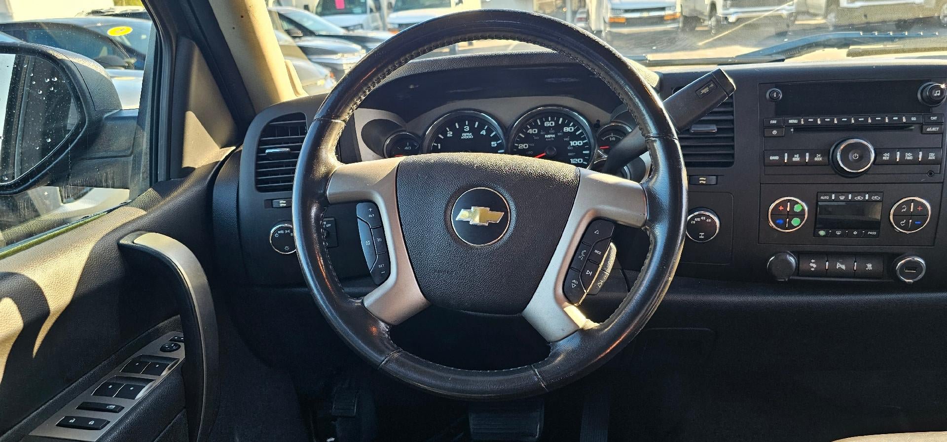 Used 2011 Chevrolet Silverado 1500 LT w/ All-Star Edition AWD/4WD image 12