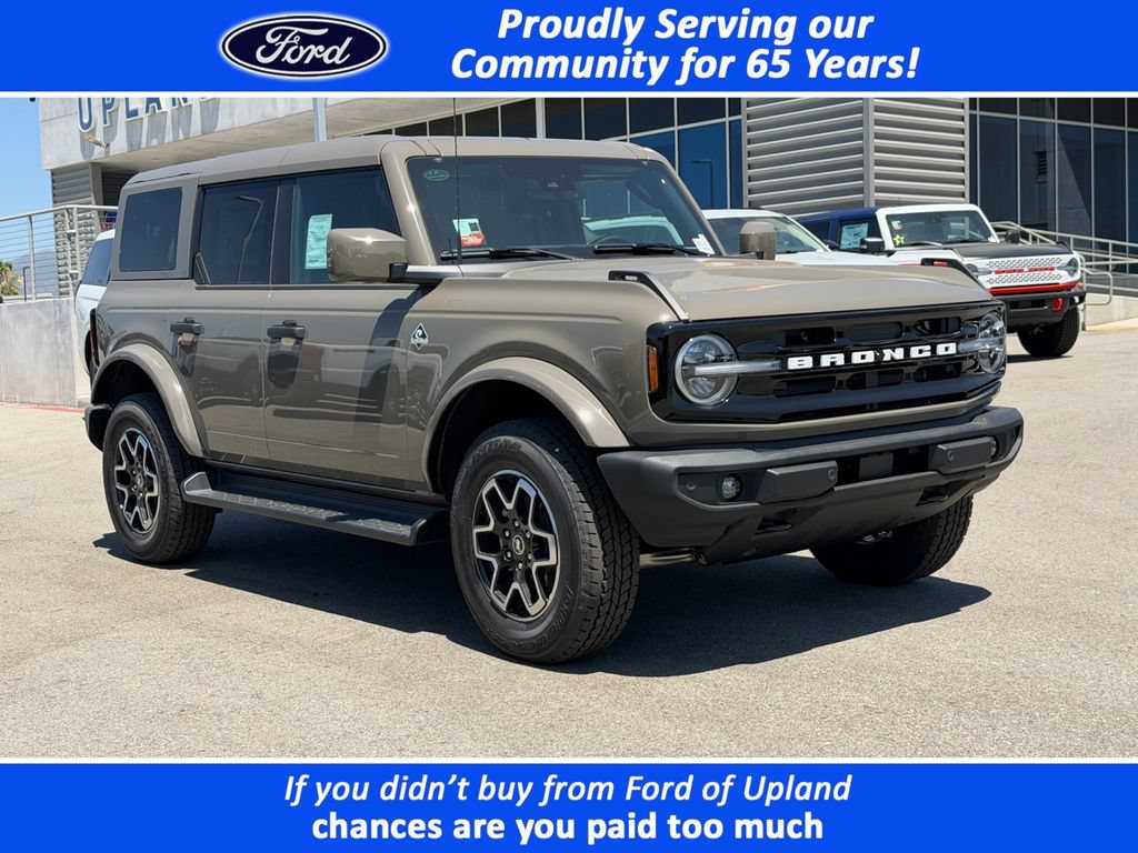 New 2026 Ford Bronco Outer Banks AWD/4WD image 1