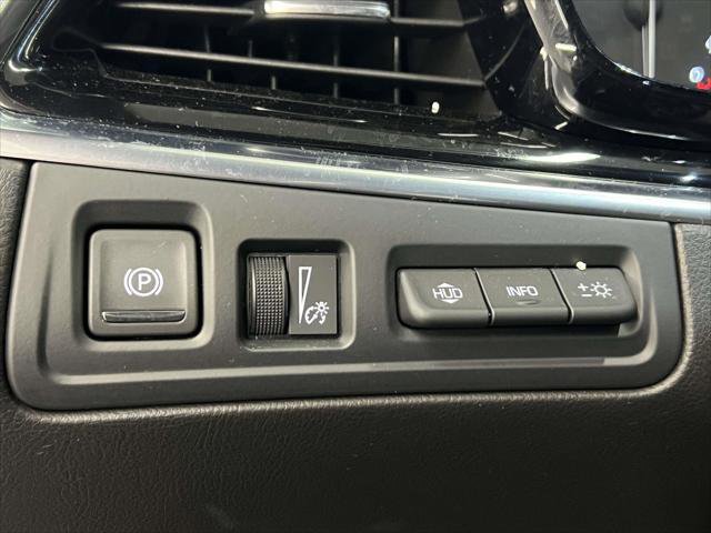 Used 2023 Cadillac XT6 Sport w/ LPO, ONYX Package image 23