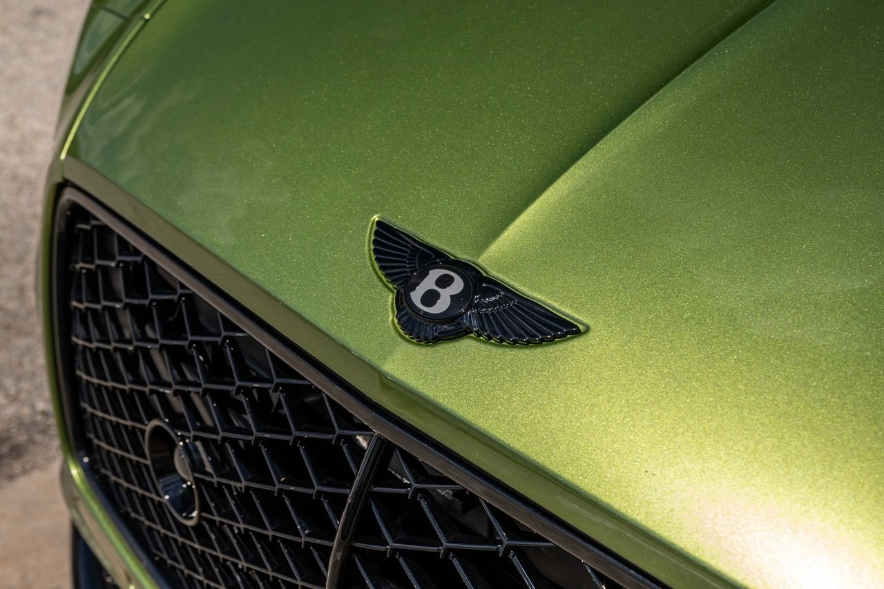 Certified 2025 Bentley Continental GTC AWD/4WD image 7