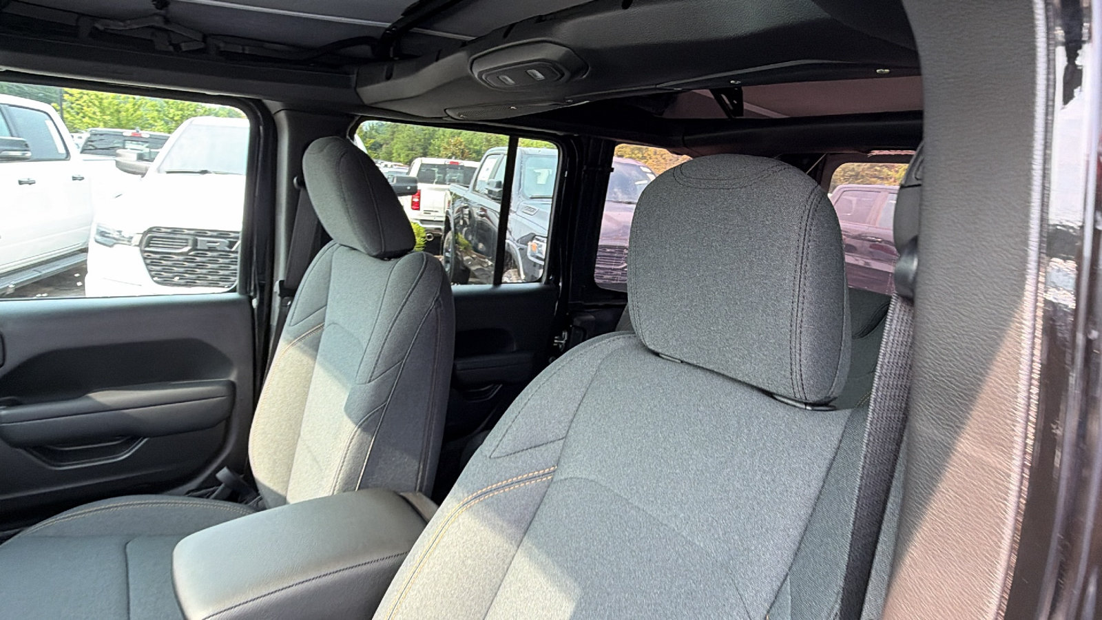 New 2026 Jeep Wrangler Unlimited Sport AWD/4WD image 17