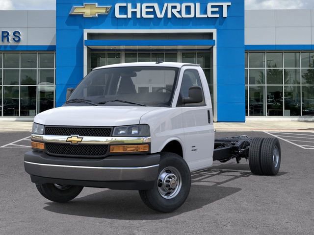 New 2025 Chevrolet Express 4500 w/ Power Convenience Package image 7