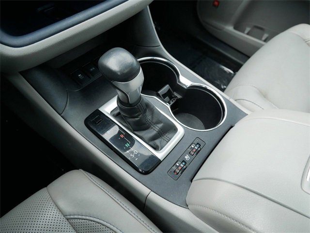 Used 2015 Toyota Highlander Limited image 21