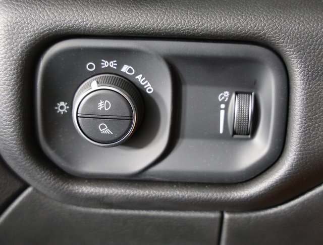 Used 2025 RAM 2500 Tradesman image 27