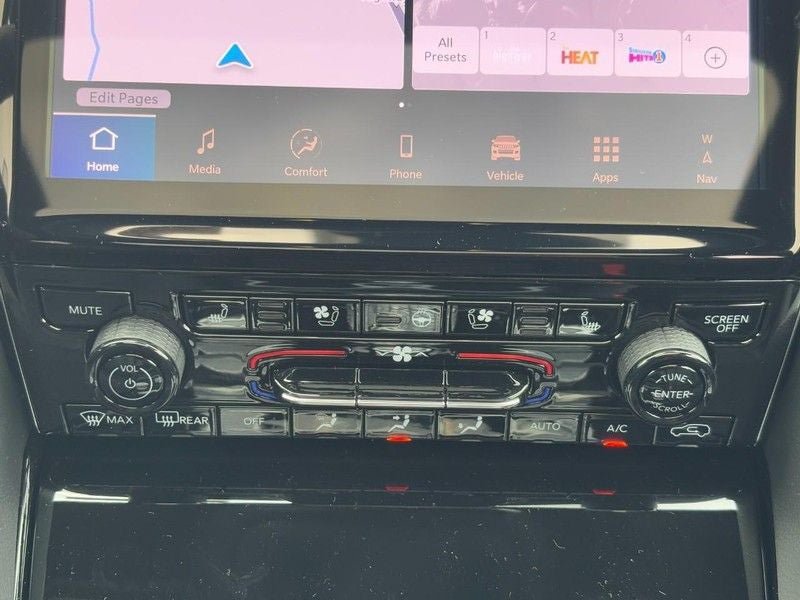 New 2025 Jeep Grand Cherokee L Overland w/ Advanced Protech Group III AWD/4WD image 10