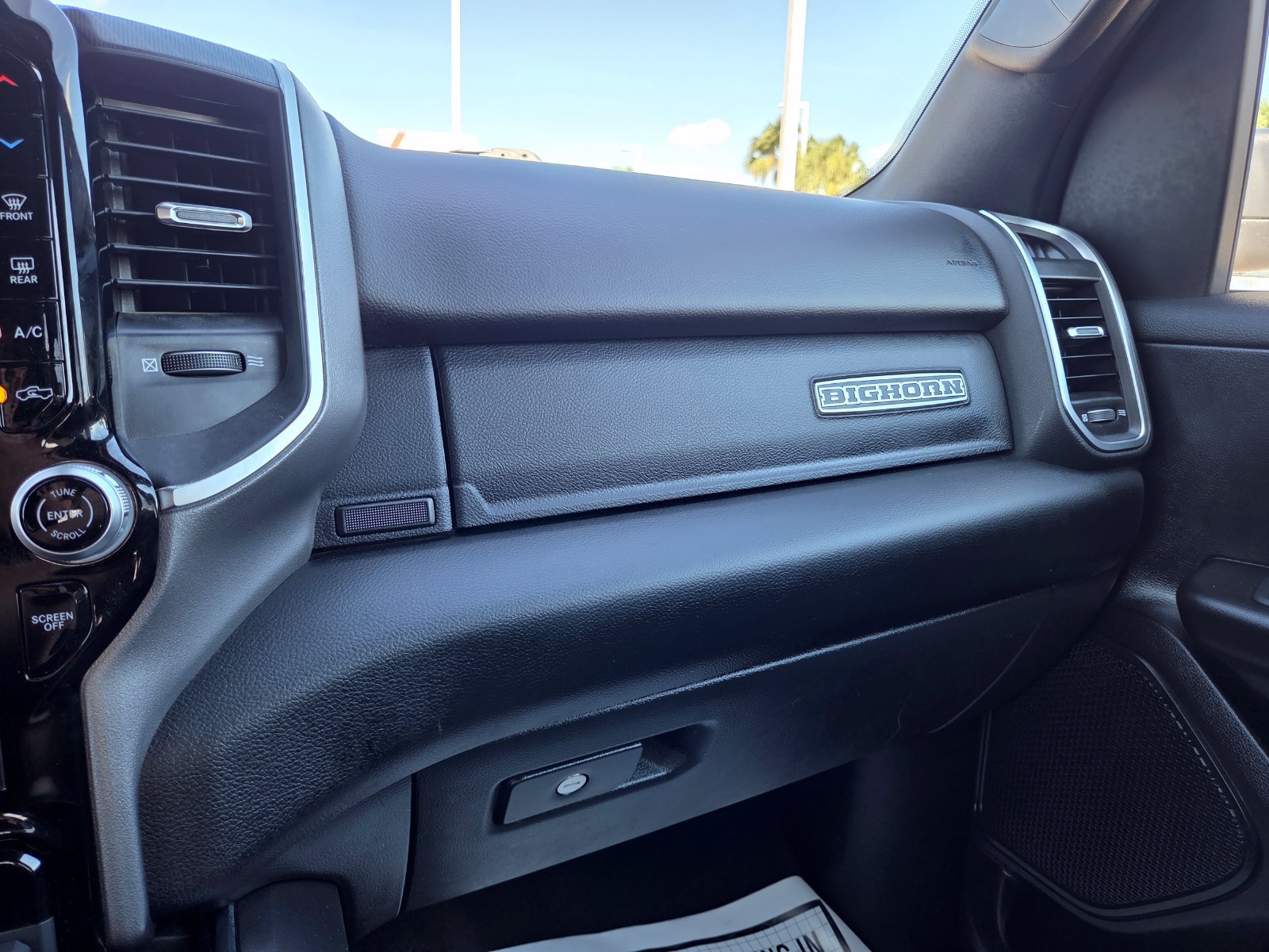 Used 2025 RAM 1500 Big Horn AWD/4WD image 36