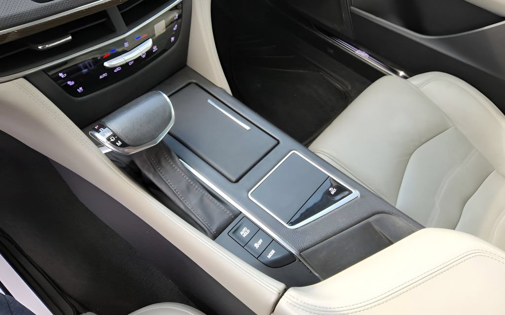 Used 2017 Cadillac CT6 Luxury AWD/4WD image 14