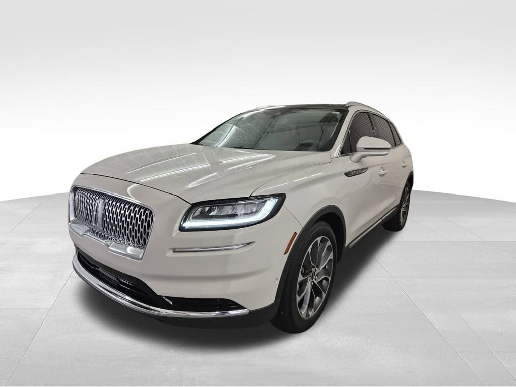 Used 2022 Lincoln Nautilus Reserve w/ Equipment Group 201A image 4