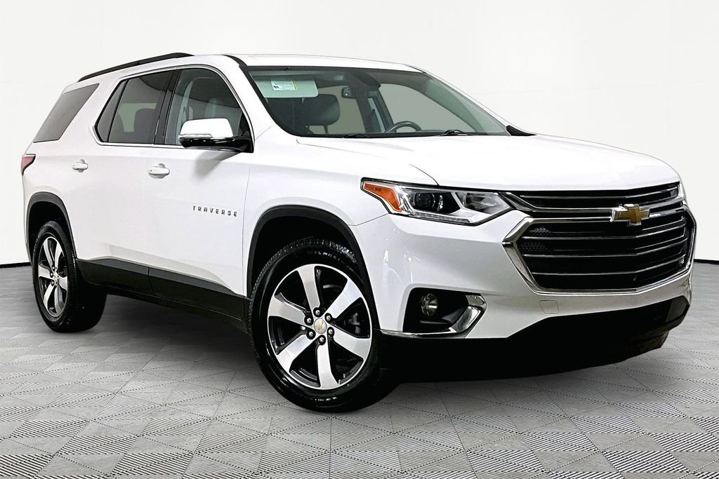 Used 2020 Chevrolet Traverse LT w/ LT Premium Package image 1