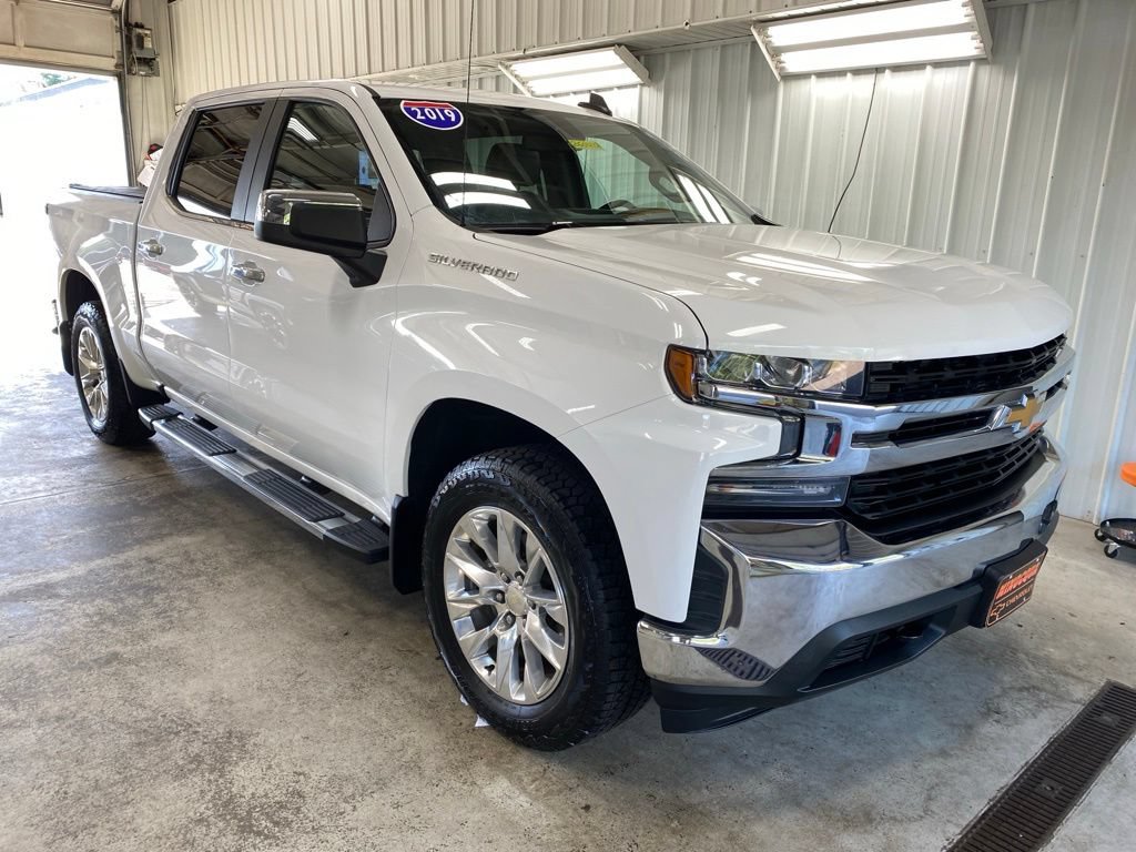 Used 2019 Chevrolet Silverado 1500 LT w/ All-Star Edition AWD/4WD image 3