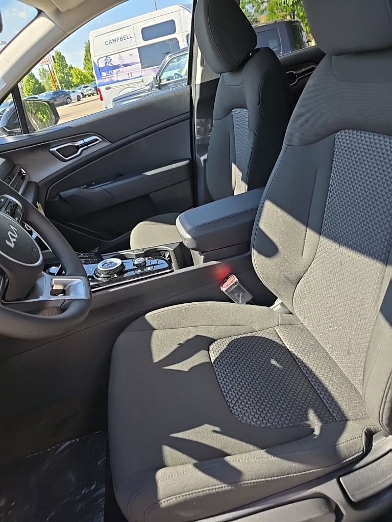 New 2025 Kia Sportage LX image 15