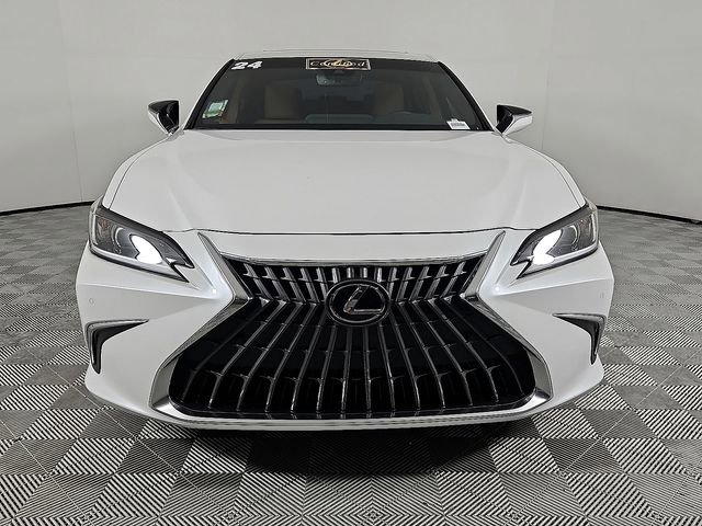 Used 2024 Lexus ES 300h w/ Premium Package image 2